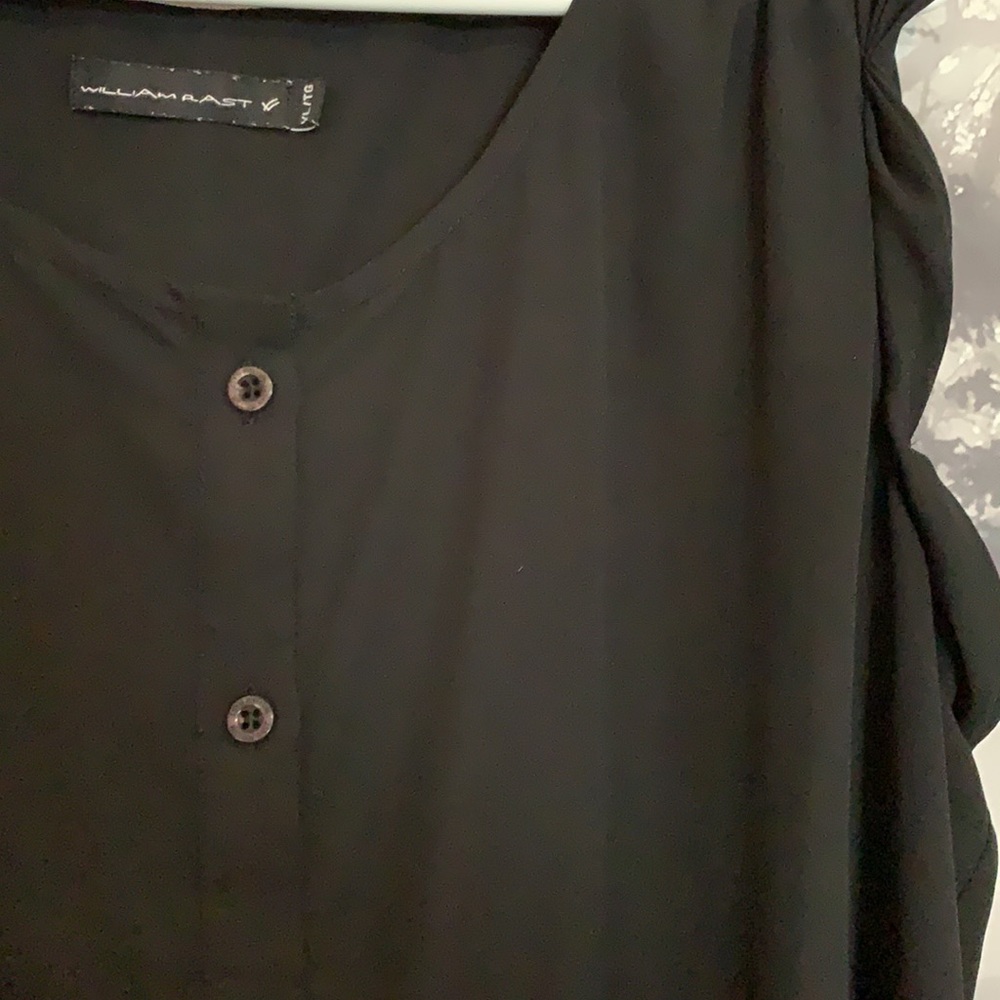 Black William Rast top 🌹 - Picture 4 of 7